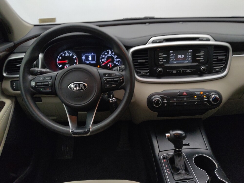 2016 Kia Sorento in Topeka, KS 66611 - 18090171 22