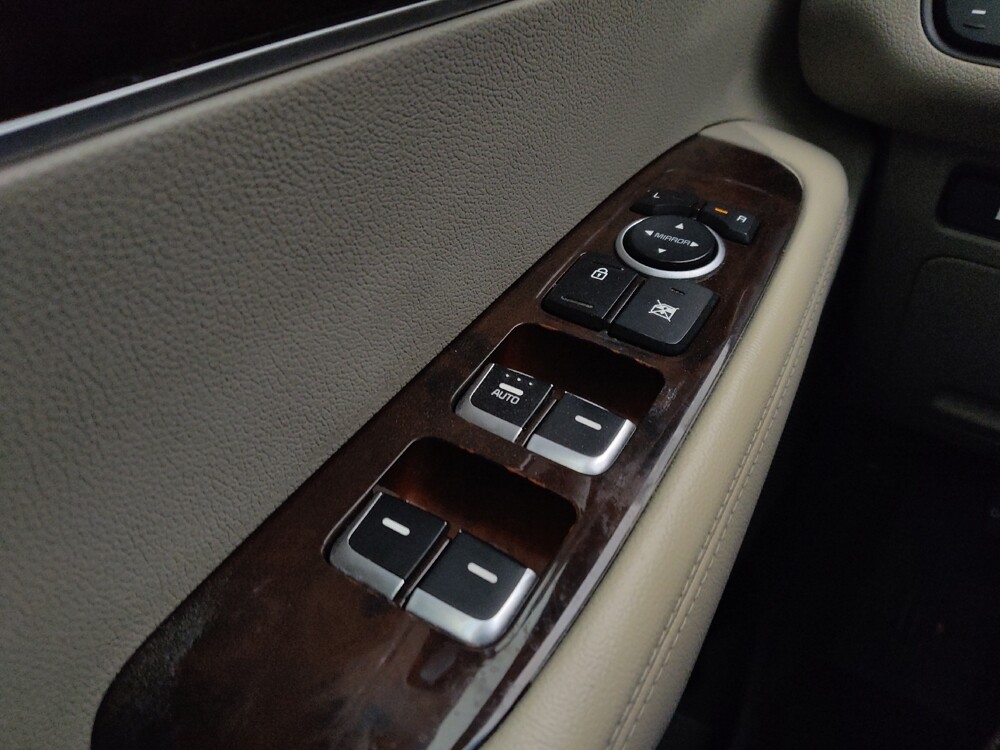 2016 Kia Sorento in Topeka, KS 66611 - 18090171 27