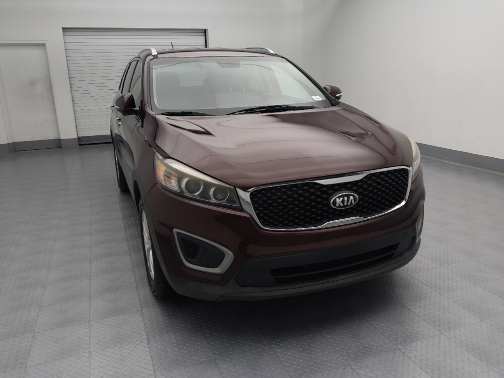 2016 Kia Sorento in Topeka, KS 66611 - 18090171 14