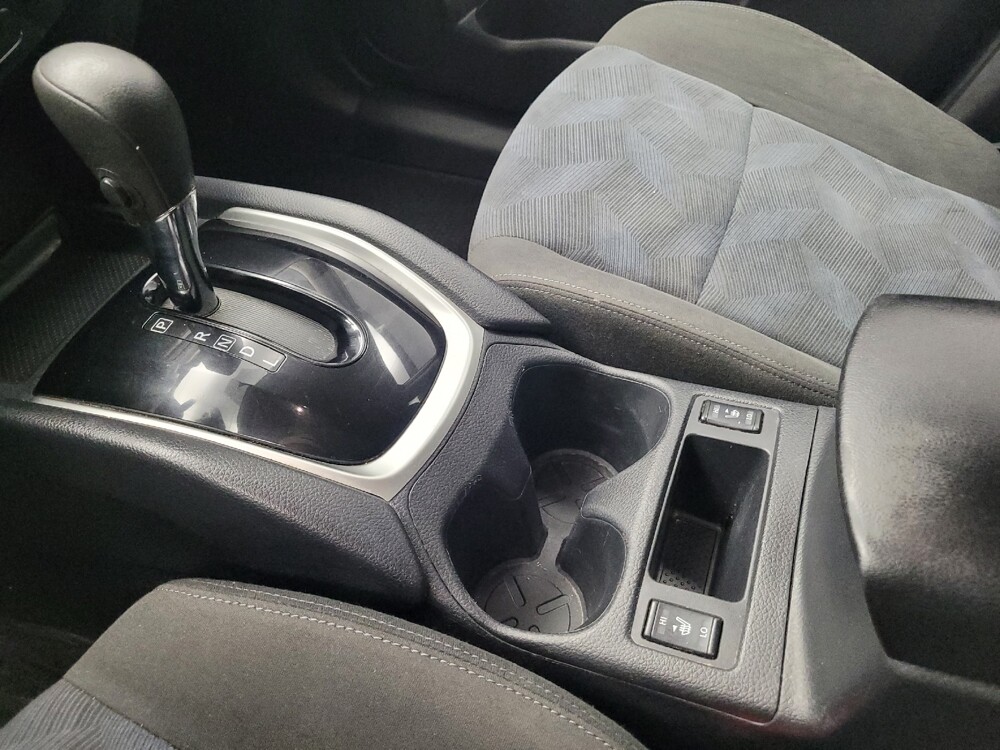 2016 Nissan Rogue in Madison, TN 37115 - 18090175 26