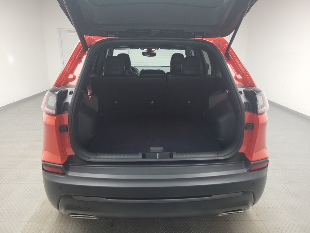 2021 Jeep Cherokee in Eastpointe, MI 48021 - 18090176 29