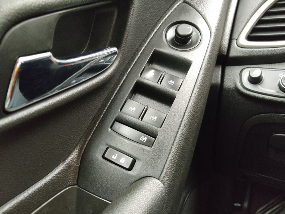 2019 Chevrolet Trax in Eastpointe, MI 48021 - 18090177 27