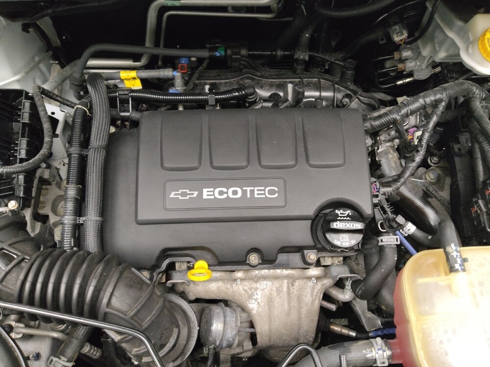 2019 Chevrolet Trax in Eastpointe, MI 48021 - 18090177 30