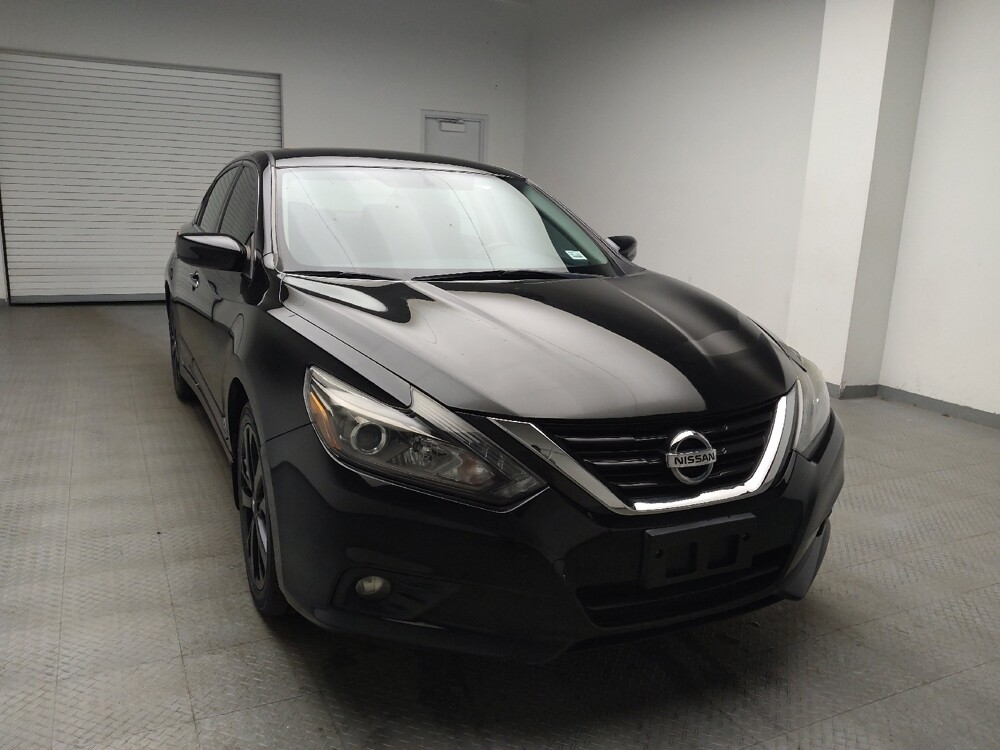 2017 Nissan Altima in Eastpointe, MI 48021 - 18090178 14