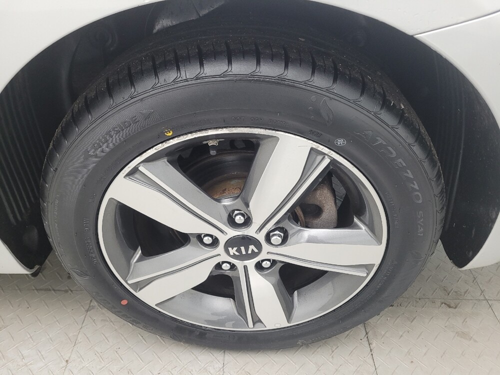 2018 Kia Forte in Columbus, OH 43231 - 18090183 31