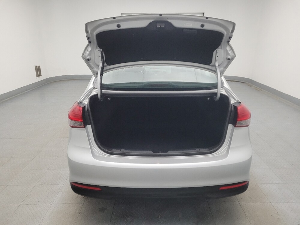 2018 Kia Forte in Columbus, OH 43231 - 18090183 29