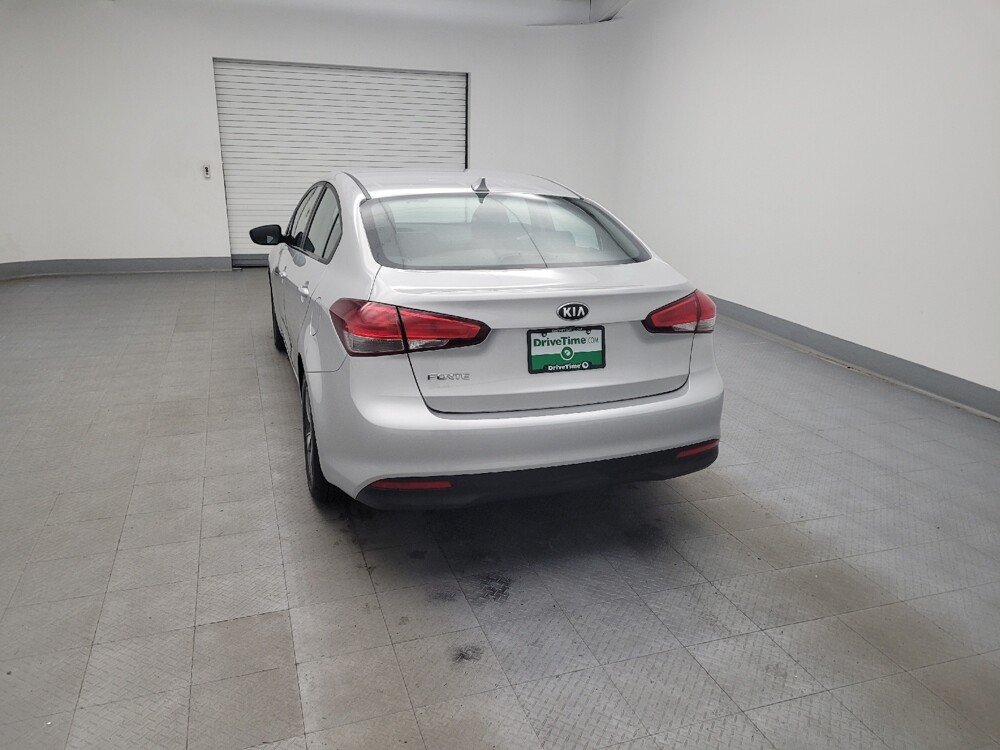 2018 Kia Forte in Columbus, OH 43231 - 18090183 6
