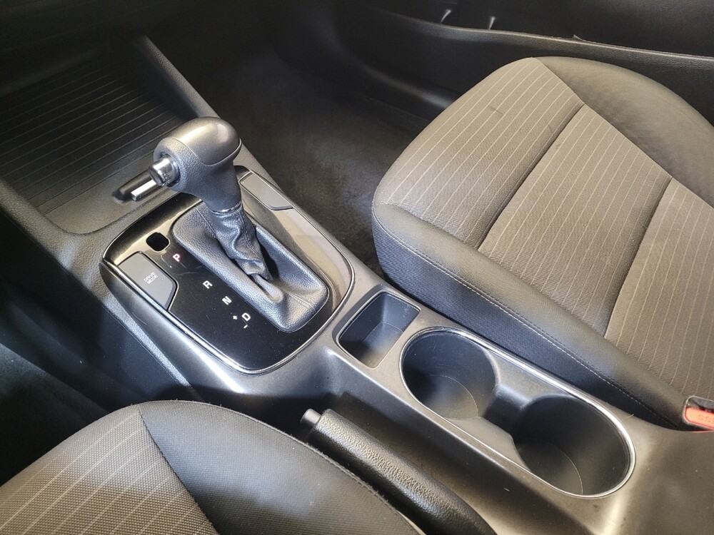 2018 Kia Forte in Columbus, OH 43231 - 18090183 26