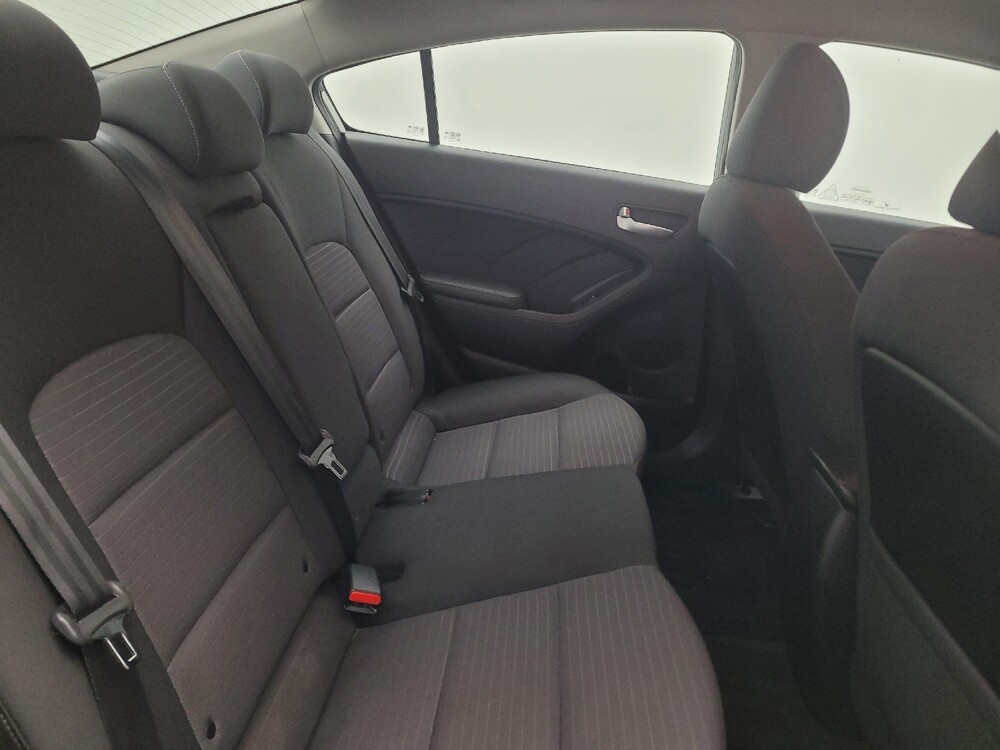 2018 Kia Forte in Columbus, OH 43231 - 18090183 19