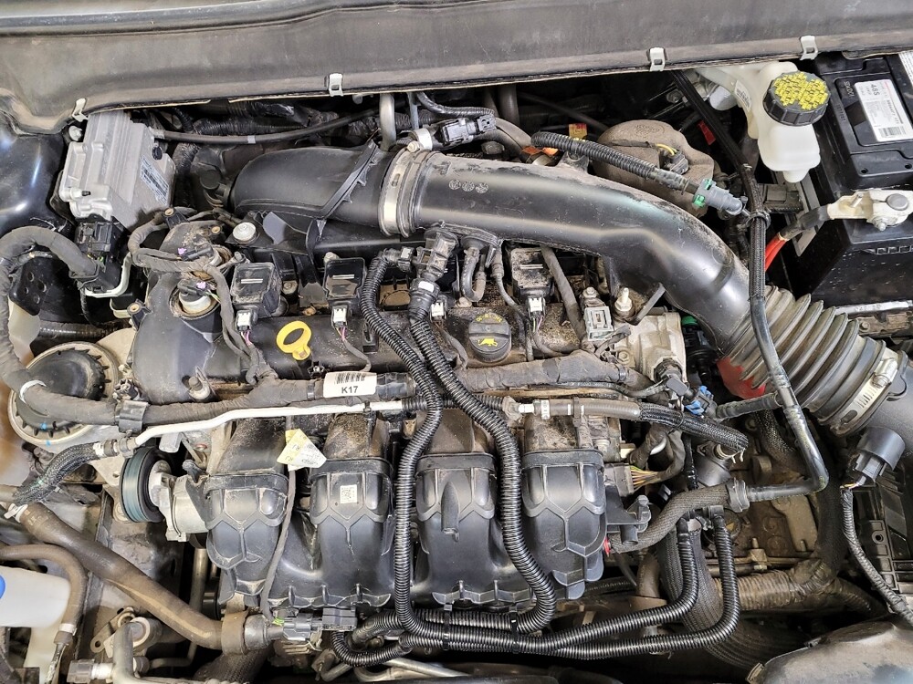 2020 Ford Fusion in Louisville, KY 40258 - 18090184 30