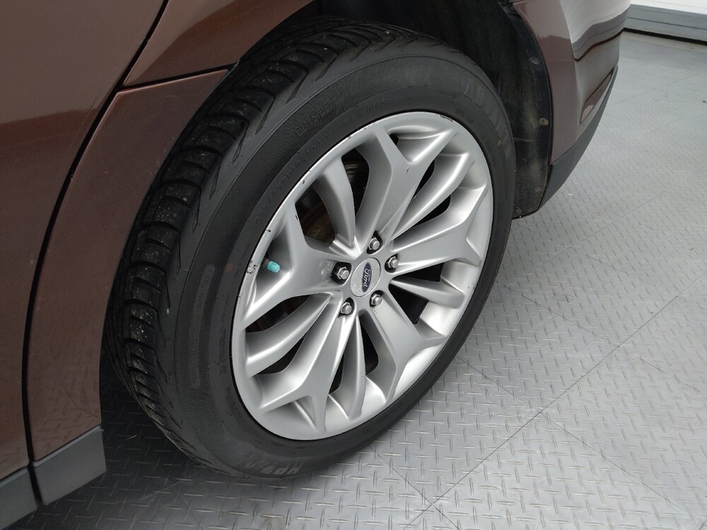 2015 Ford Taurus in Wichita, KS 67207 - 18090189 31