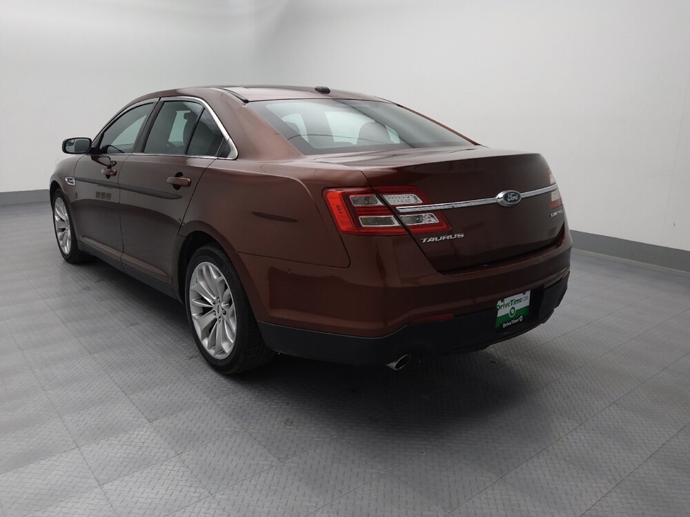 2015 Ford Taurus in Wichita, KS 67207 - 18090189 5