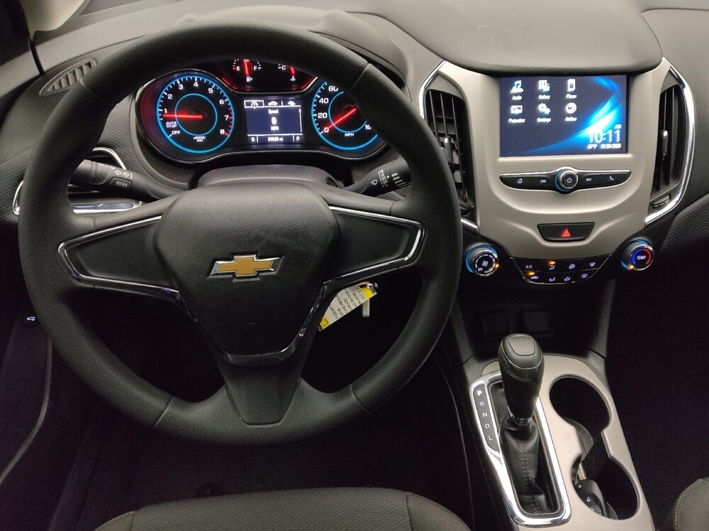 2018 Chevrolet Cruze in Gainesville, FL 32609 - 18090191 22