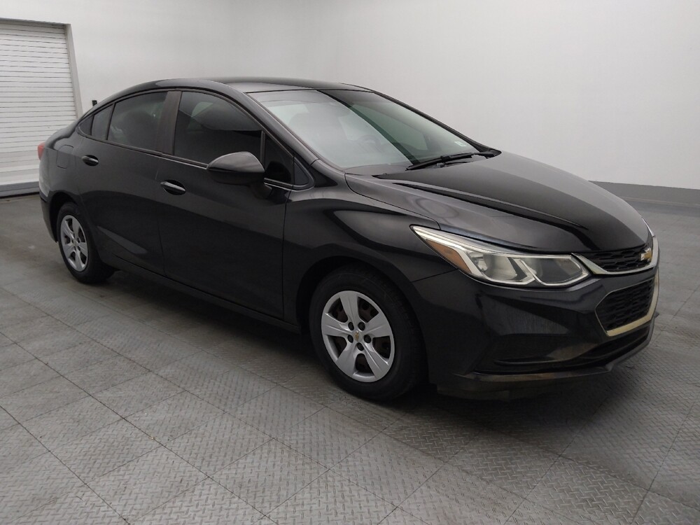 2018 Chevrolet Cruze in Gainesville, FL 32609 - 18090191 11