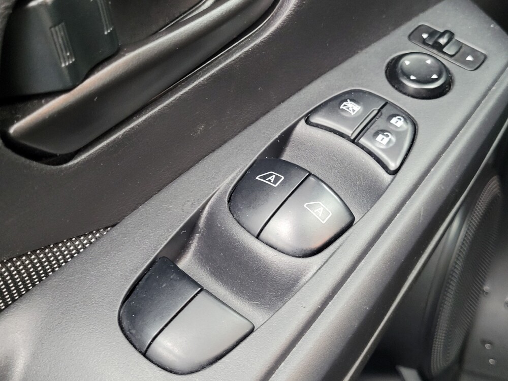 2020 Nissan Kicks in Memphis, TN 38115 - 18090193 27