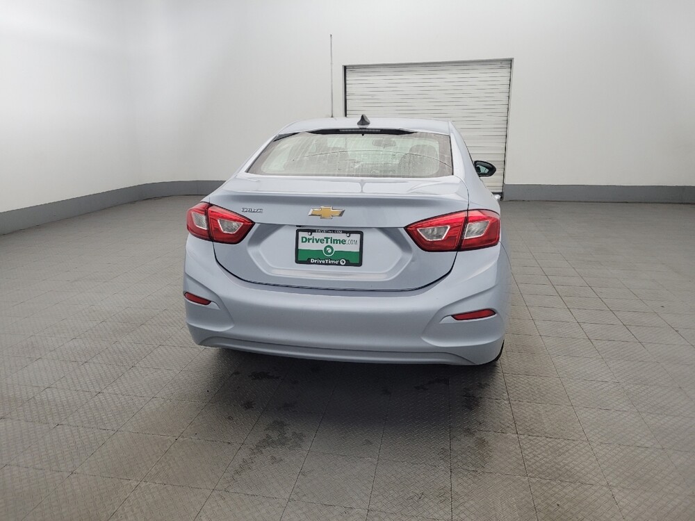 2018 Chevrolet Cruze in Newport News, VA 23601 - 18090195 7