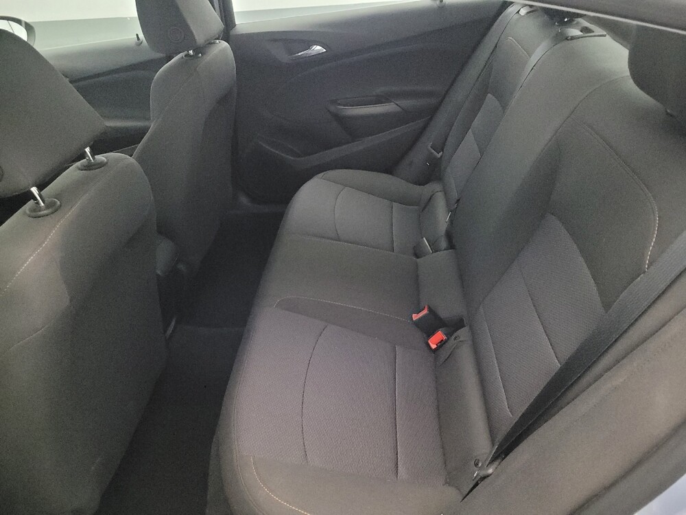 2018 Chevrolet Cruze in Newport News, VA 23601 - 18090195 18