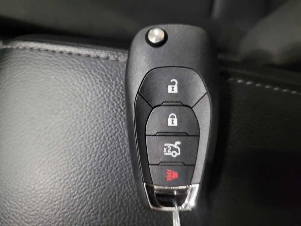 2018 Chevrolet Cruze in Newport News, VA 23601 - 18090195 32