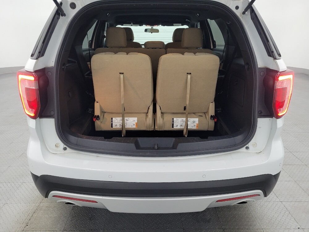 2017 Ford Explorer in Gainesville, FL 32609 - 18090197 29