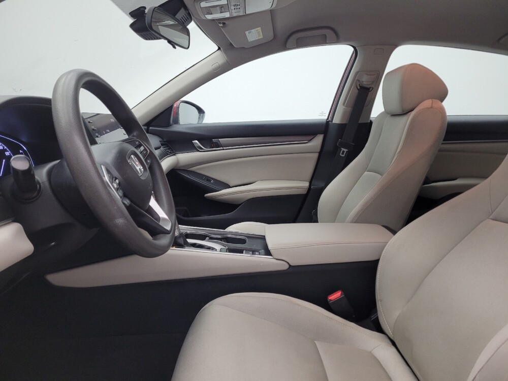 2018 Honda Accord in Miamisburg, OH 45342 - 18090199 17