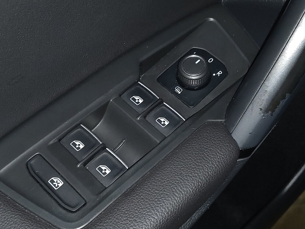 2019 Volkswagen Tiguan in Pensacola, FL 32505 - 18090200 27