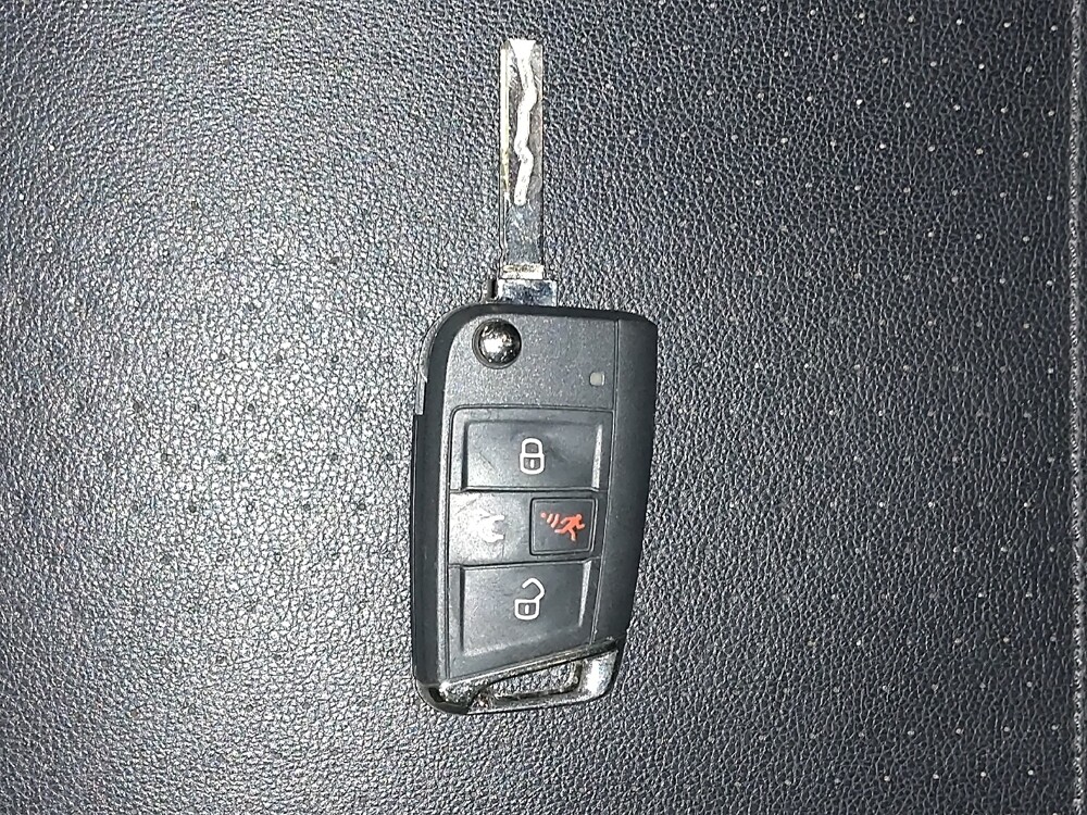 2019 Volkswagen Tiguan in Pensacola, FL 32505 - 18090200 32