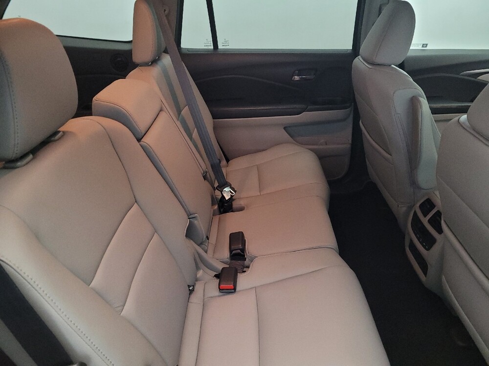 2017 Honda Pilot in Pittsburgh, PA 15236 - 18090201 19