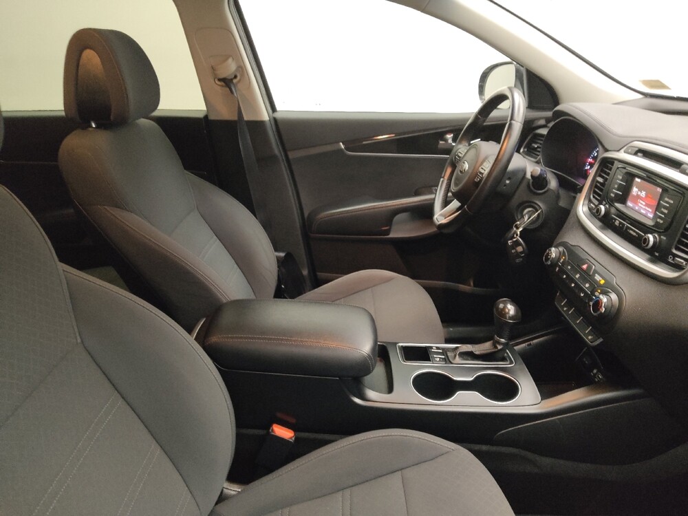 2016 Kia Sorento in Peoria, IL 61615 - 18090202 21