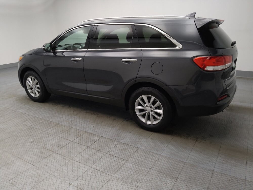 2016 Kia Sorento in Peoria, IL 61615 - 18090202 3