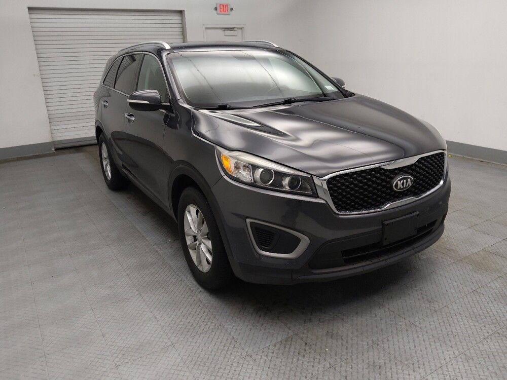 2016 Kia Sorento in Peoria, IL 61615 - 18090202 13