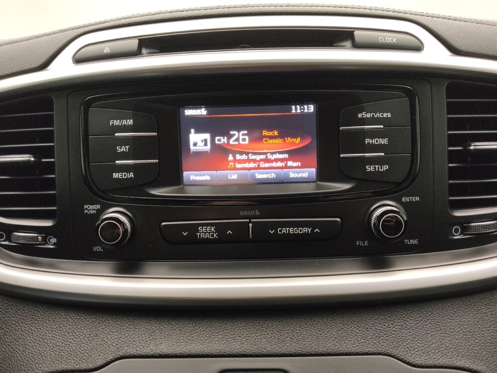 2016 Kia Sorento in Peoria, IL 61615 - 18090202 25