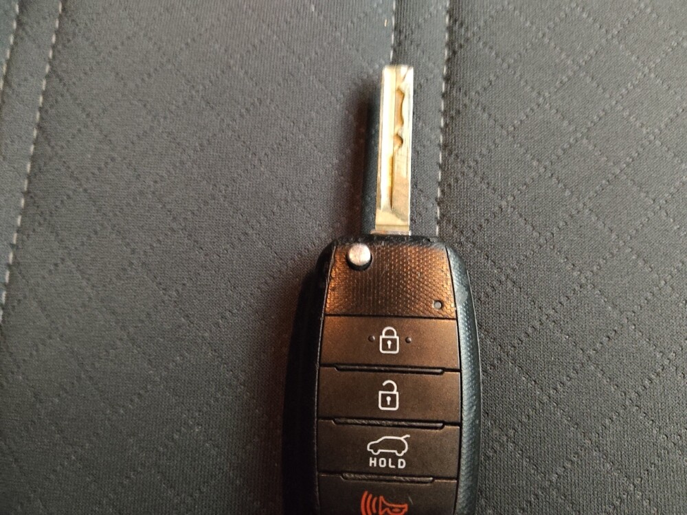 2016 Kia Sorento in Peoria, IL 61615 - 18090202 32