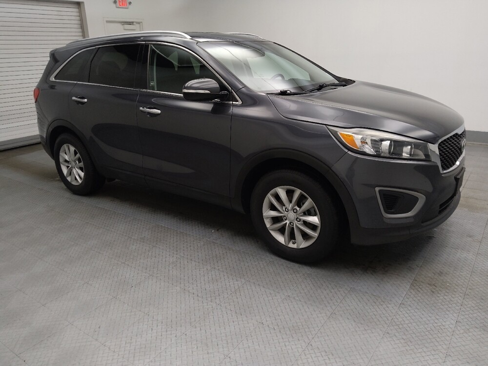 2016 Kia Sorento in Peoria, IL 61615 - 18090202 11
