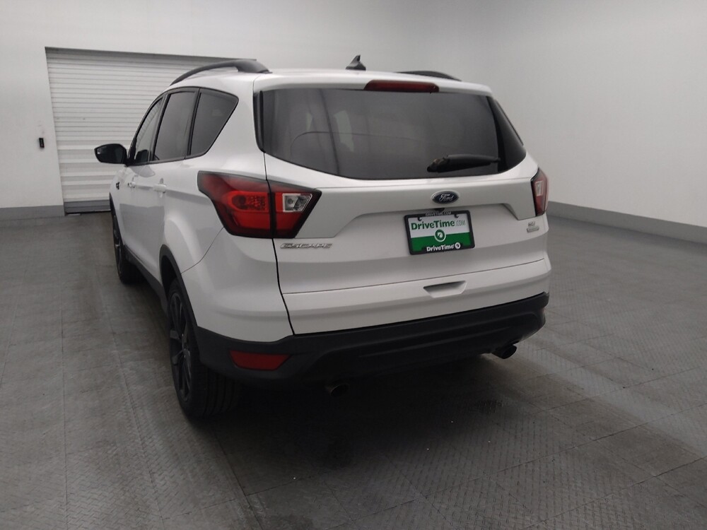 2019 Ford Escape in Ocala, FL 34471 - 18090203 6