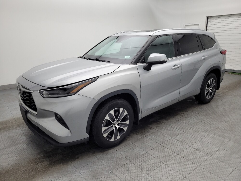 2021 Toyota Highlander in Greensboro, NC 27407 - 18090204 2