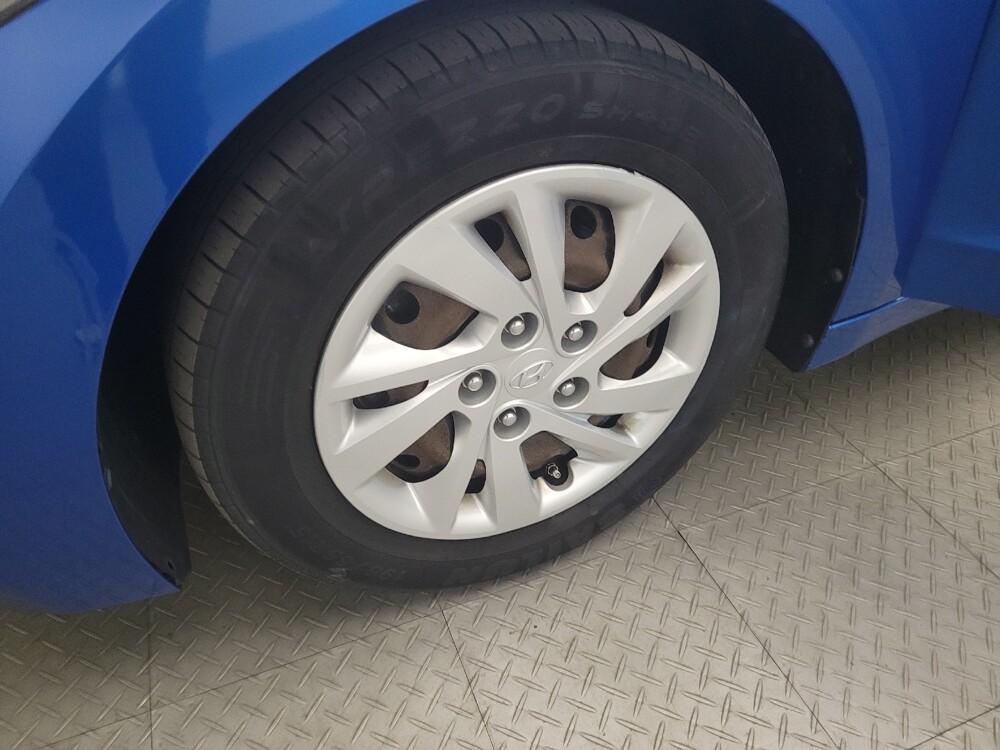 2017 Hyundai Elantra in Pittsburgh, PA 15237 - 18090206 31