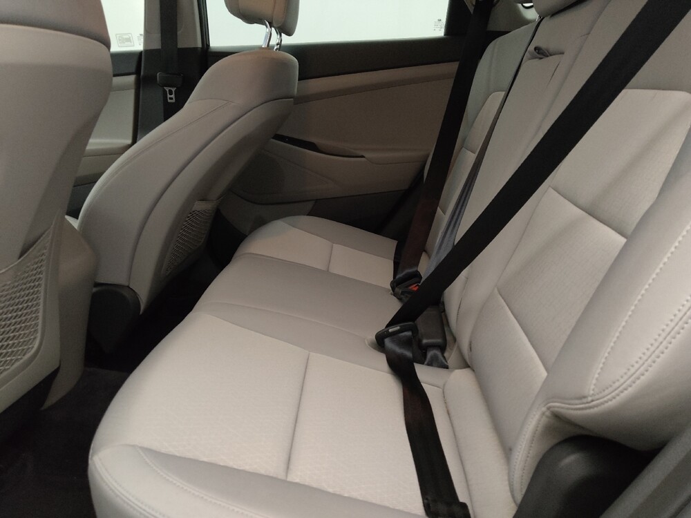 2017 Hyundai Tucson in Lakeland, FL 33815 - 18090207 18