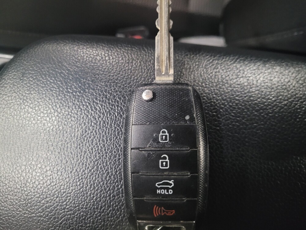 2017 Kia Forte in Temple Hills, MD 20746 - 18090208 32