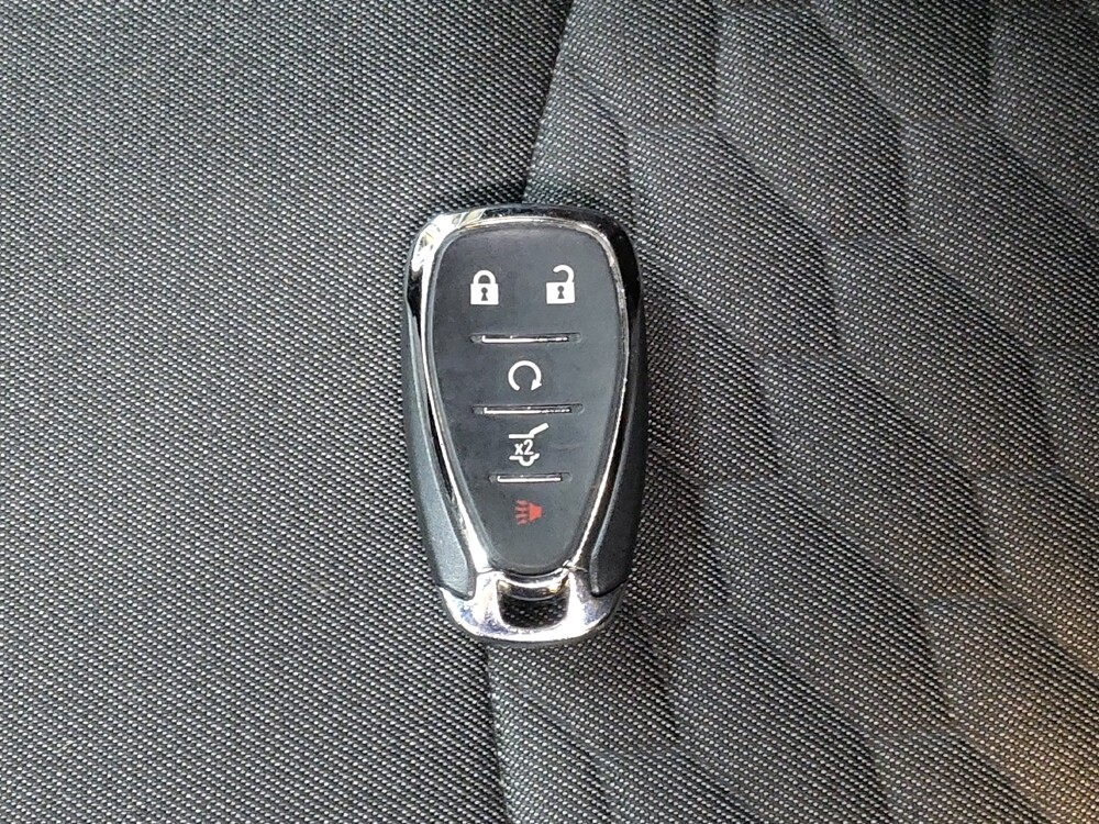 2020 Chevrolet Equinox in Greensboro, NC 27407 - 18090209 32