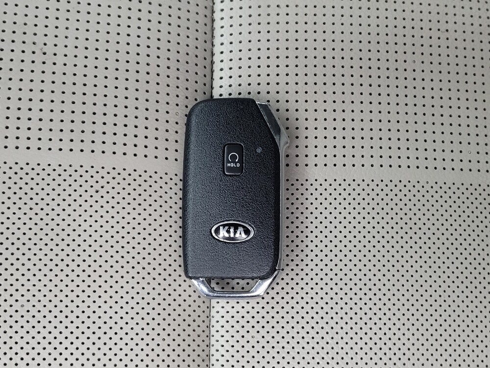 2021 Kia Telluride in Conway, SC 29526 - 18090210 32