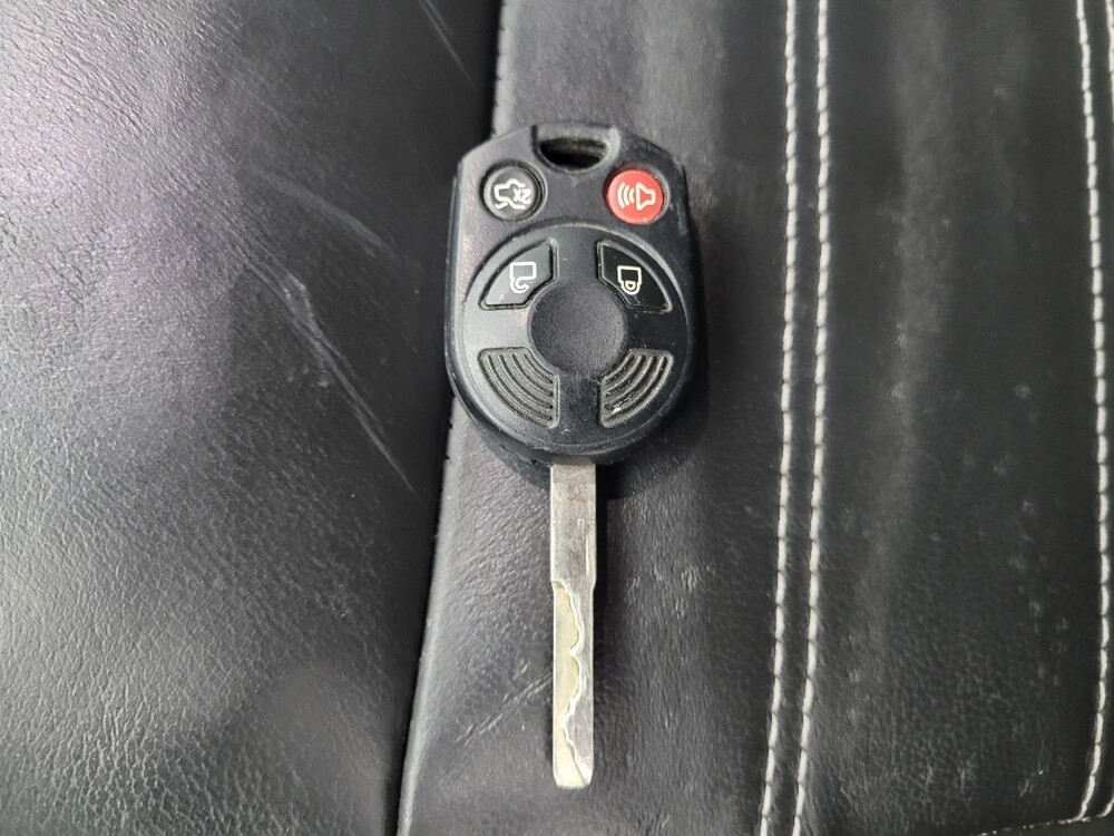 2018 Ford Escape in Charleston, SC 29414 - 18090211 32