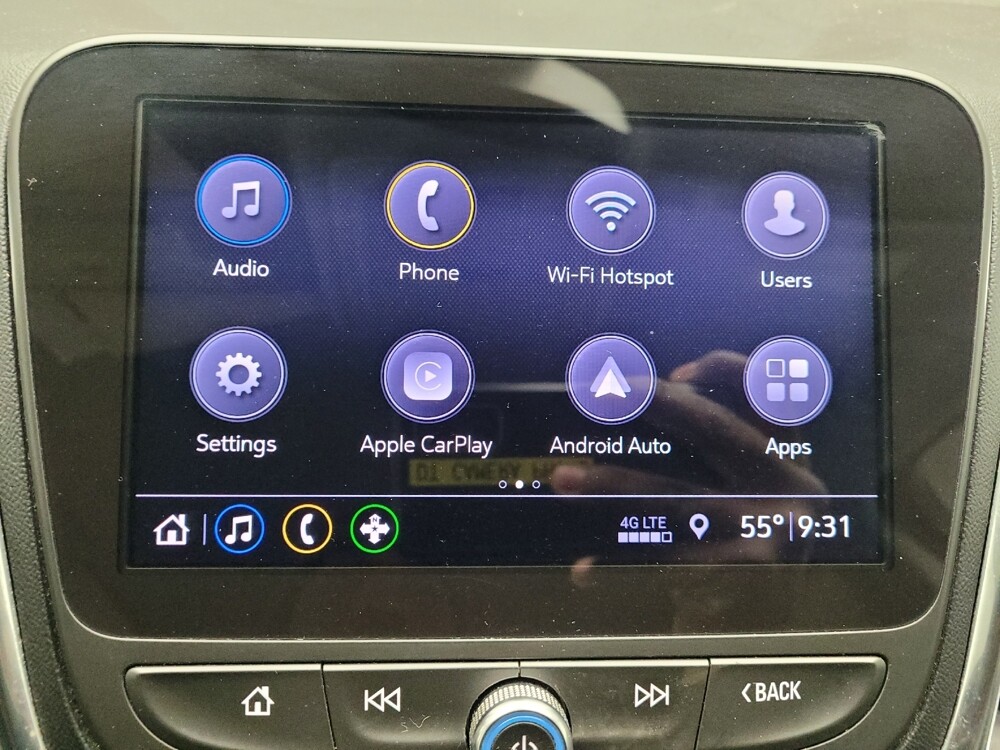 2019 Chevrolet Equinox in Eastpointe, MI 48021 - 18090216 25