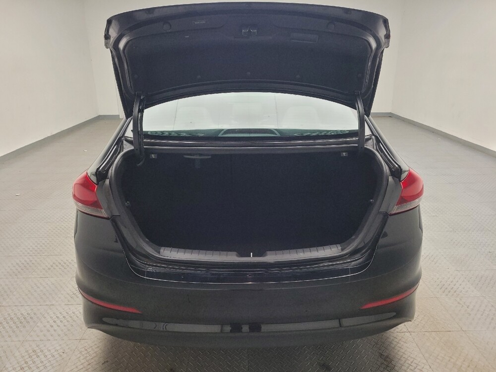 2018 Hyundai Elantra in Eastpointe, MI 48021 - 18090217 29