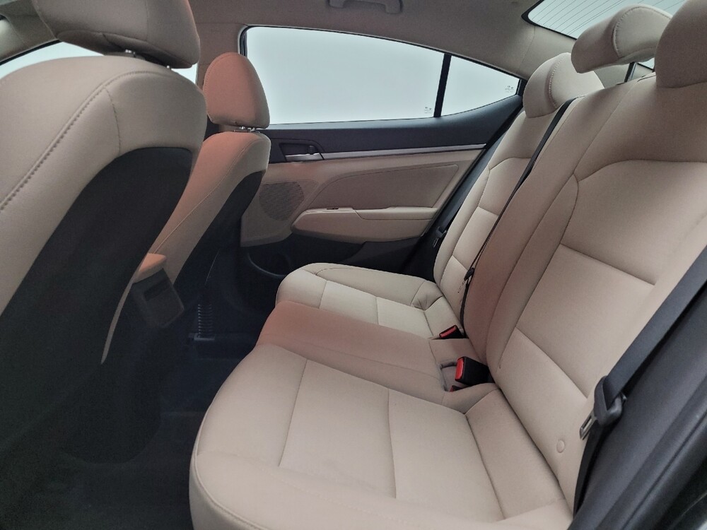 2018 Hyundai Elantra in Eastpointe, MI 48021 - 18090217 18