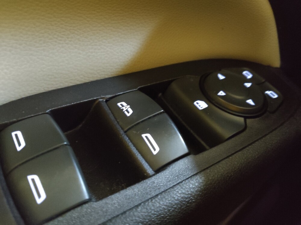 2019 Chevrolet Equinox in Charlotte, NC 28273 - 18090223 27