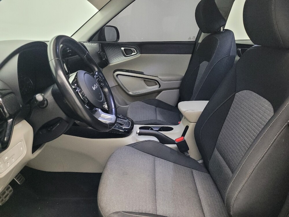 2022 Kia Soul in Jacksonville, FL 32225 - 18090227 17