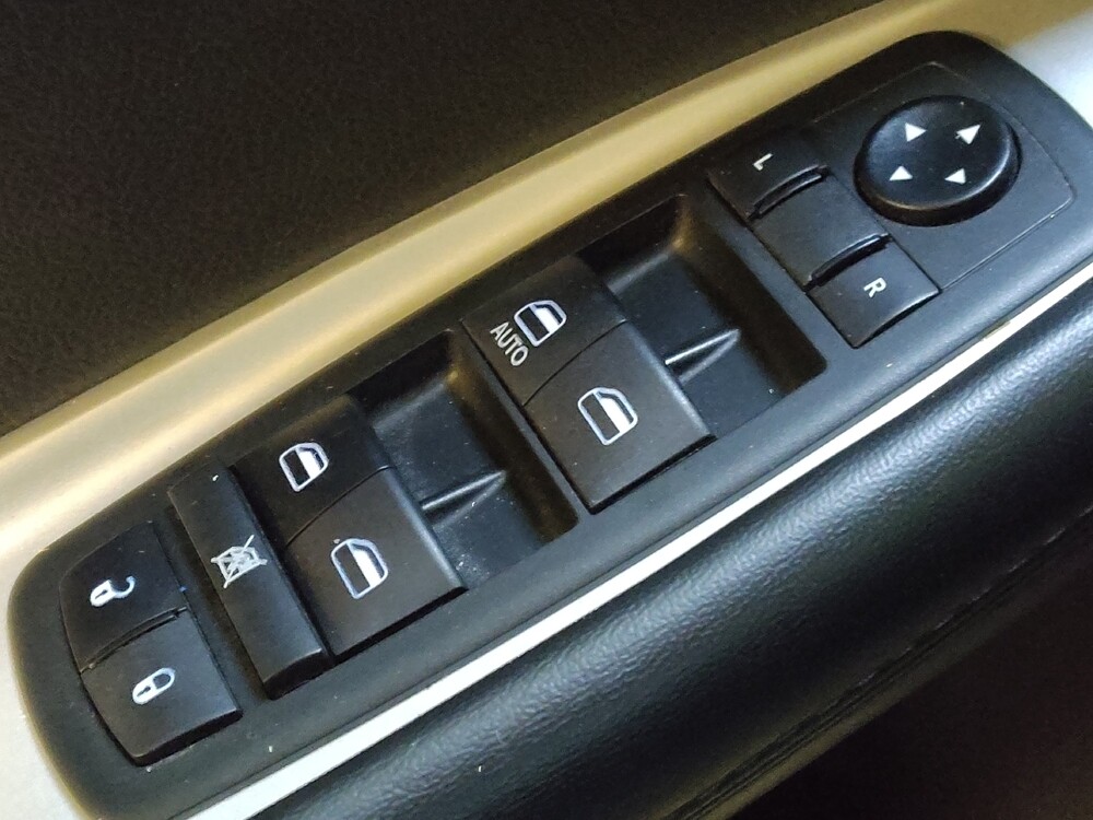 2020 Dodge Journey in Charleston, SC 29414 - 18090229 27