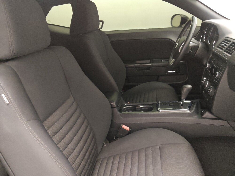 2013 Dodge Challenger in Gainesville, FL 32609 - 18090232 21