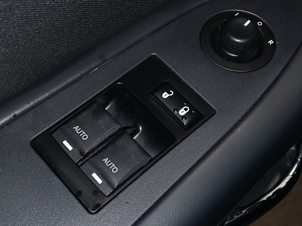 2013 Dodge Challenger in Gainesville, FL 32609 - 18090232 27