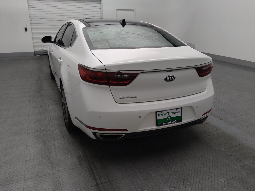 2019 Kia Cadenza in Gainesville, FL 32609 - 18090233 6